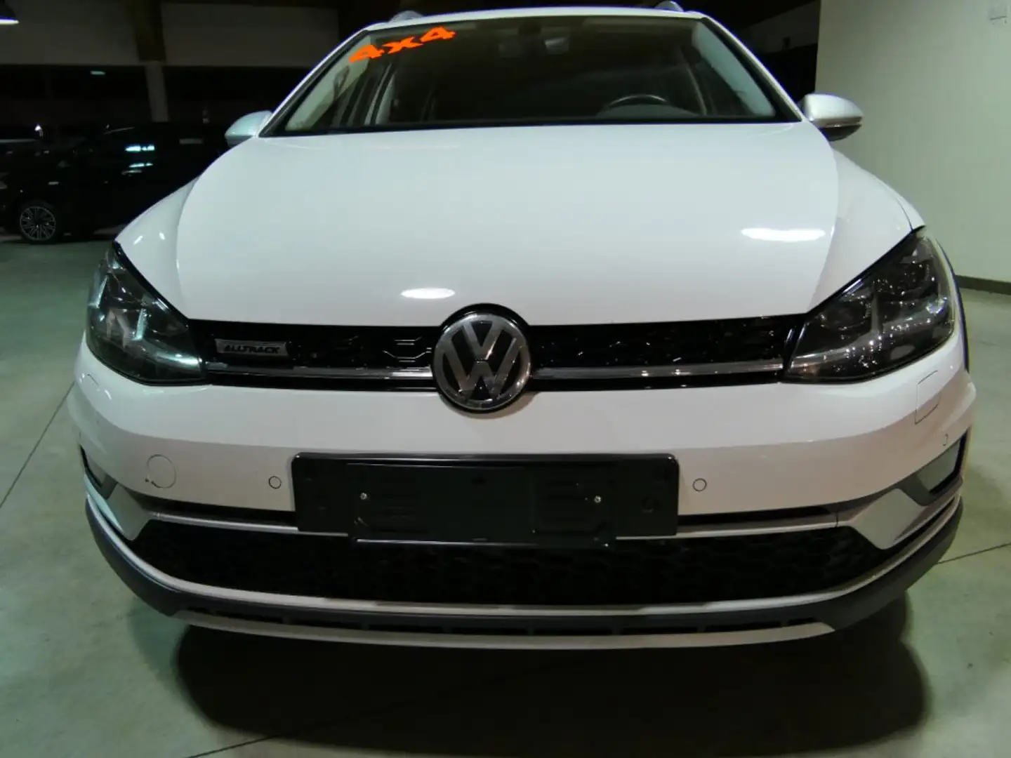 Volkswagen Golf Variant Alltrack 2.0 TDI 184CV DSG 4MOTION Exec. BMT Blanco - 2