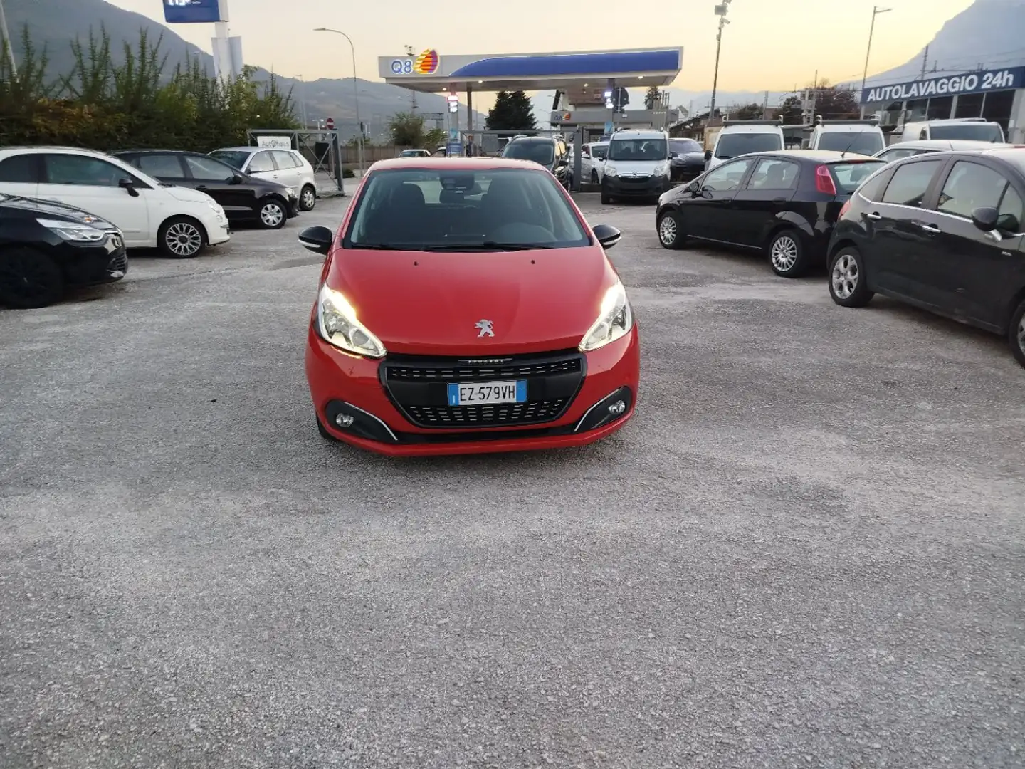 Peugeot 208 208 5p 1.6 bluehdi Active 75cv Оранжевый - 2