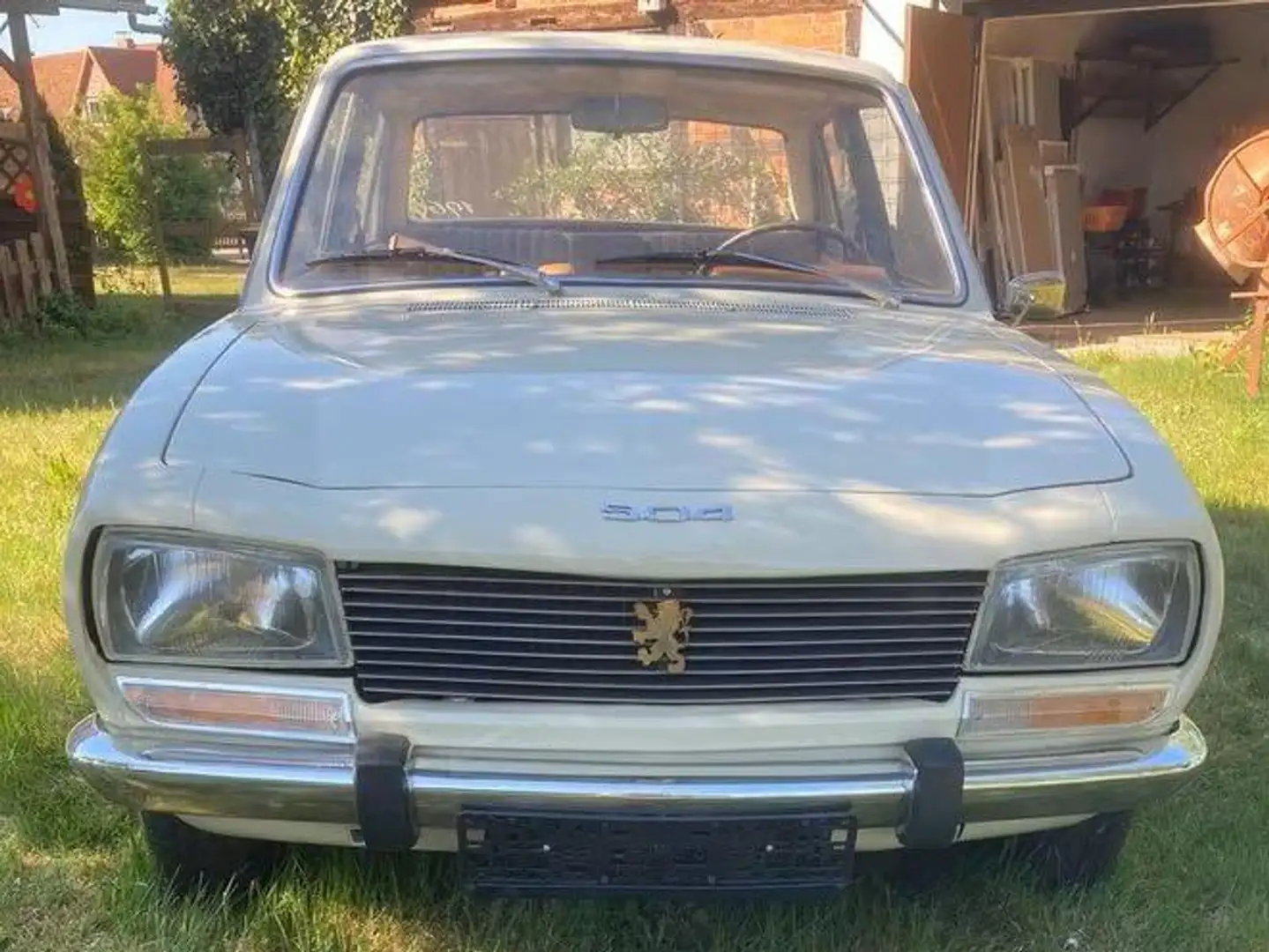 Peugeot 504 Beige - 1