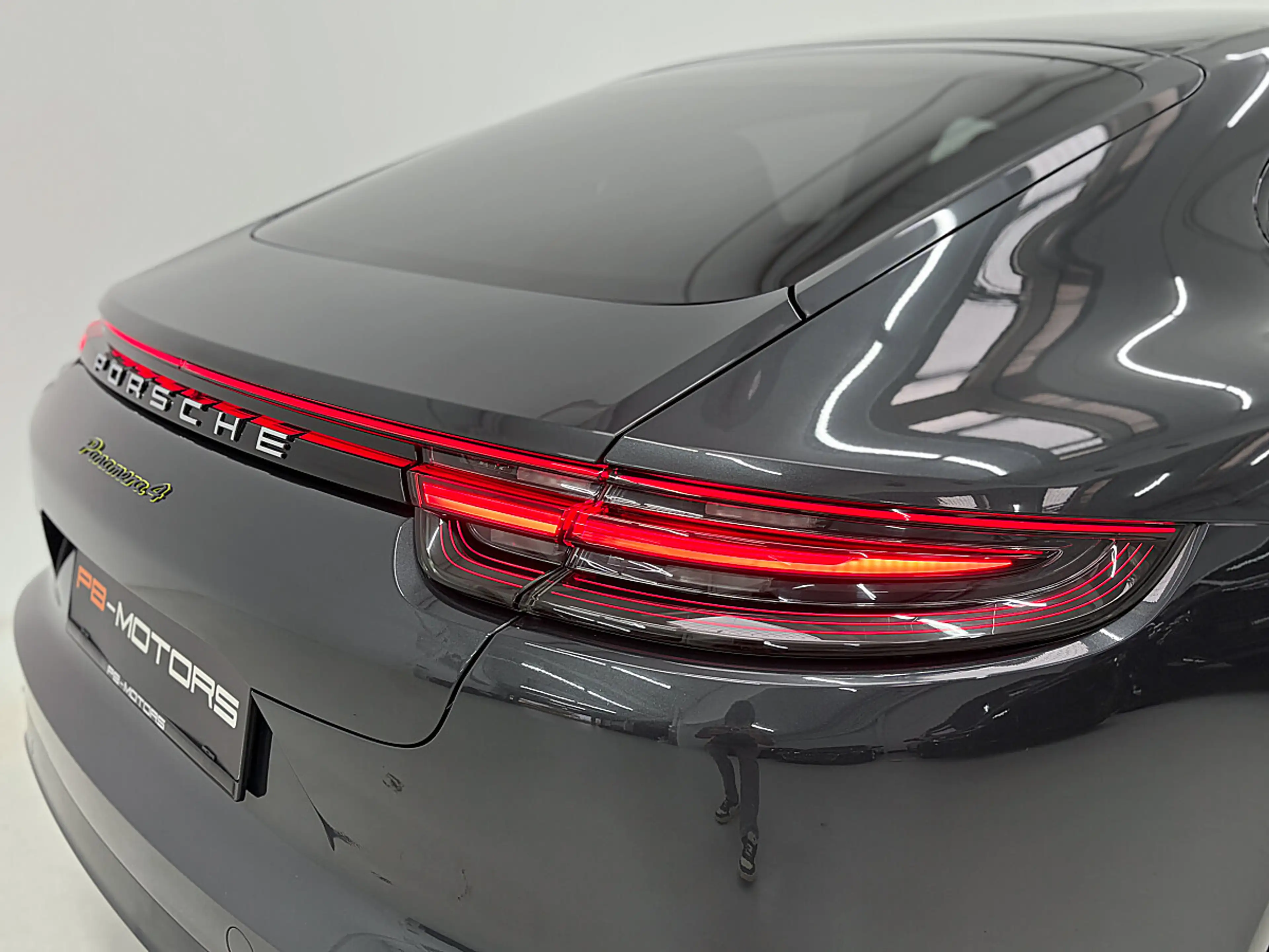 Porsche Panamera 4 E-Hybrid Sportdesign Sportabgas 21" Matrix Ca... — photo 11