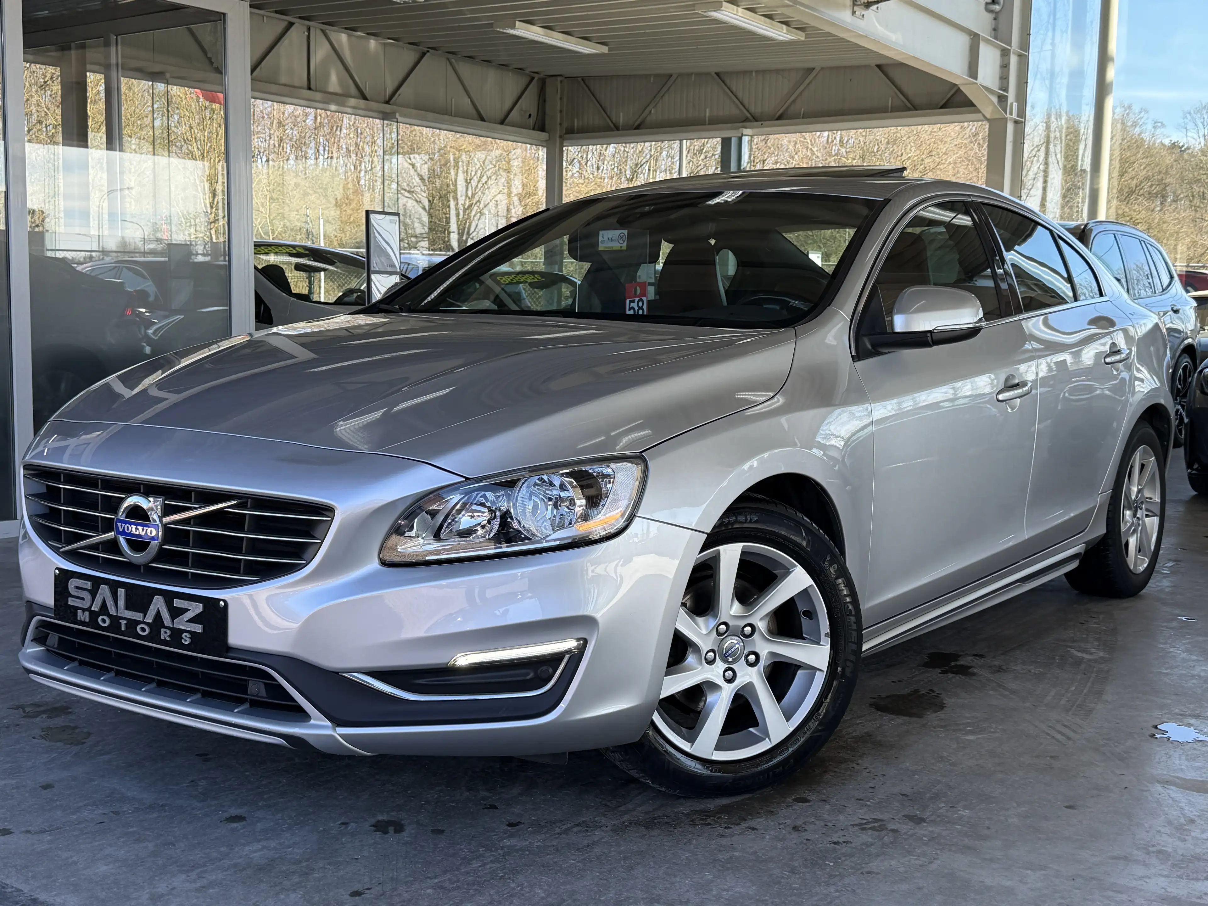 Volvo S60 S60 1.6 D2_FULLOPT_CUIR_BAUTO_T_OUVRANT — photo 2