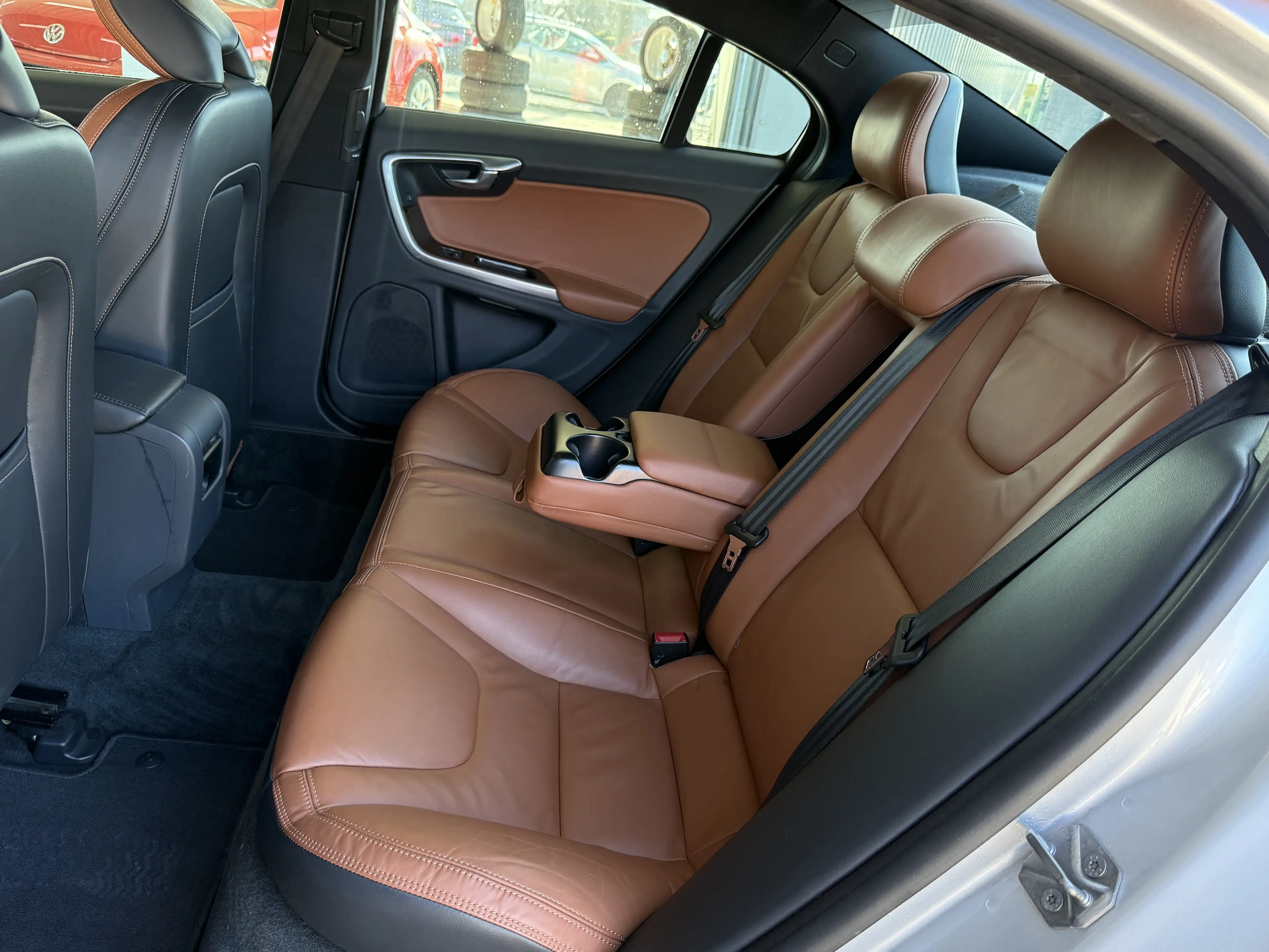 Volvo S60 S60 1.6 D2_FULLOPT_CUIR_BAUTO_T_OUVRANT — photo 12
