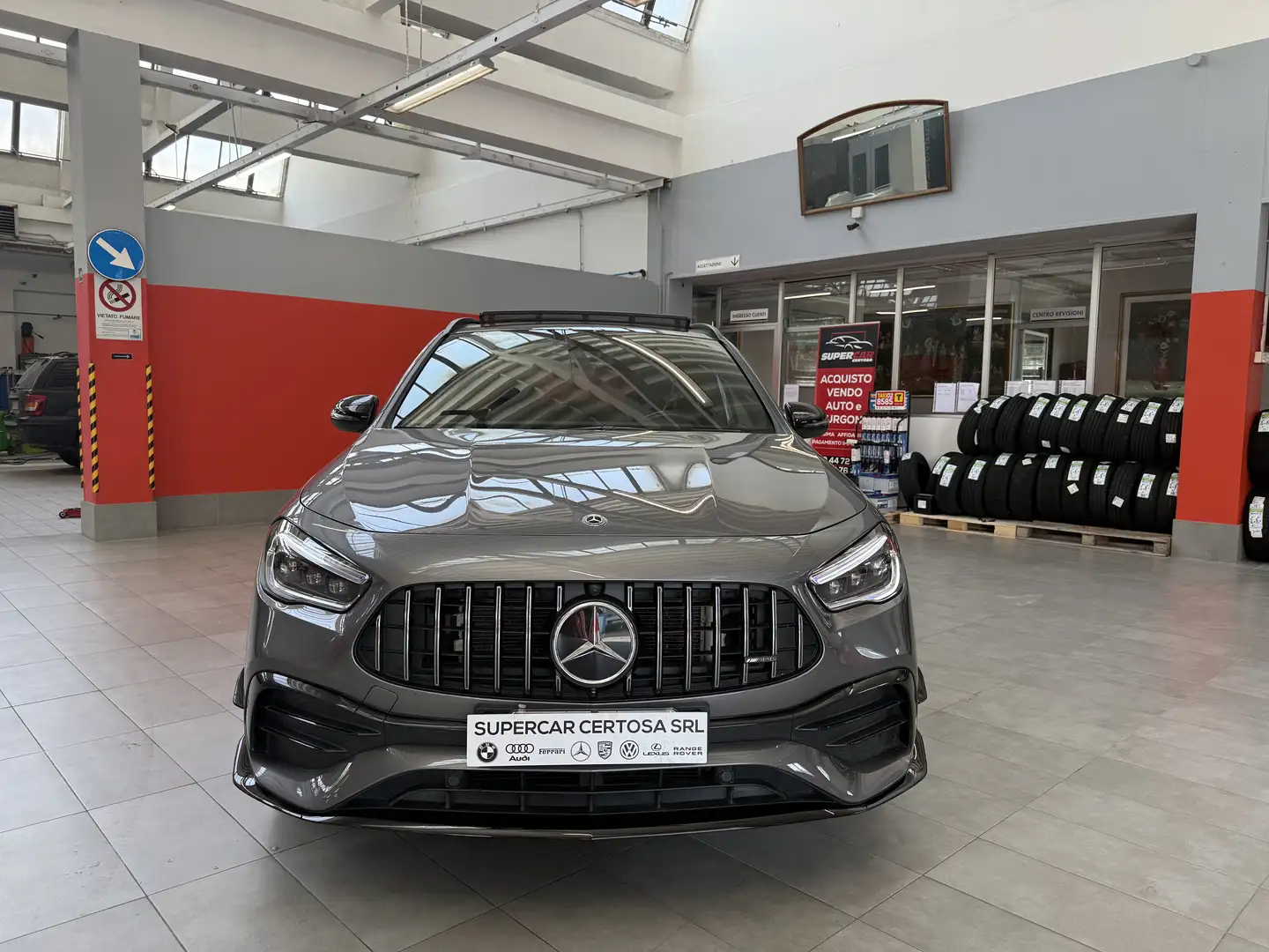 Mercedes-Benz GLA 35 AMG Premium Plus 4matic auto Grigio - 2