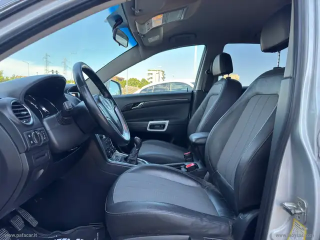 Opel Antara view 7