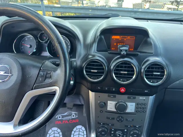 Opel Antara view 11