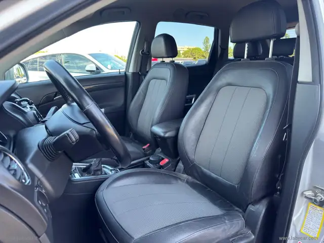 Opel Antara view 6