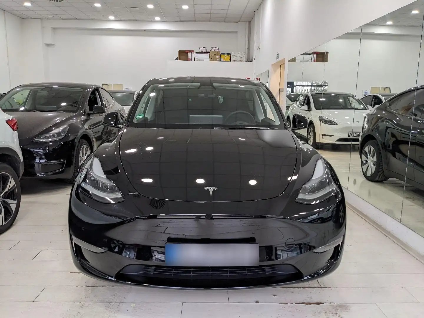 Tesla Model Y 440 cv Long Range Dual Motor Tetto Cruise adattivo Noir - 2