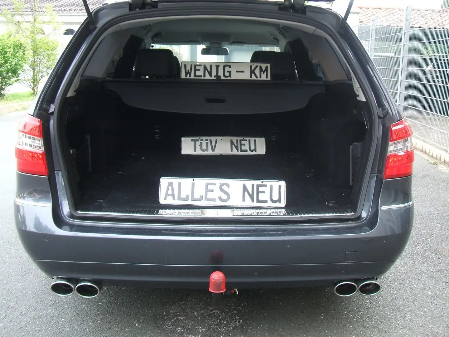 Mercedes-Benz E 250 CDi*AMG-Body-Kid* VOLL*LUFT*A.H.K*TÜV-ALLES-NEU Gris - 2