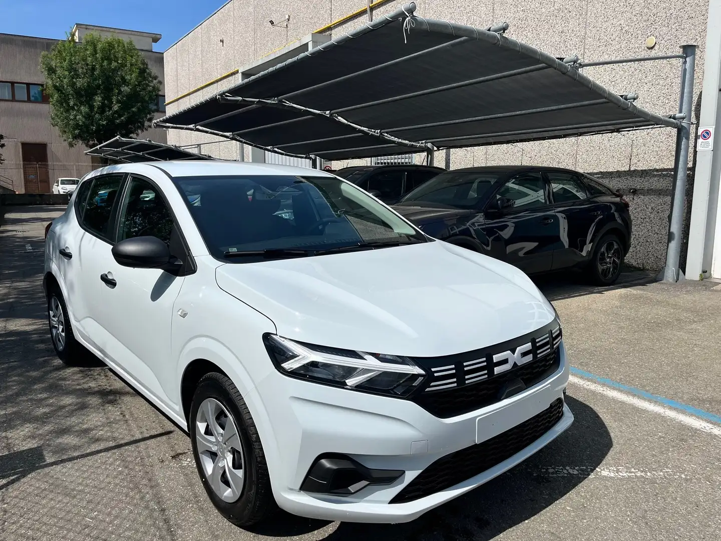 Dacia Sandero Streetway 1.0 tce Essential Eco-Gpl 100cv Km 0 Bianco - 1