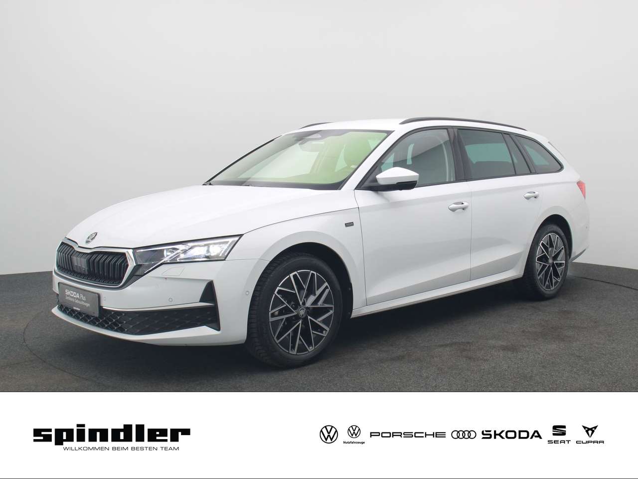 Skoda Octavia — Skoda Octavia Combi Tour 2.0TDI DSG / Matrix, HuD,360°