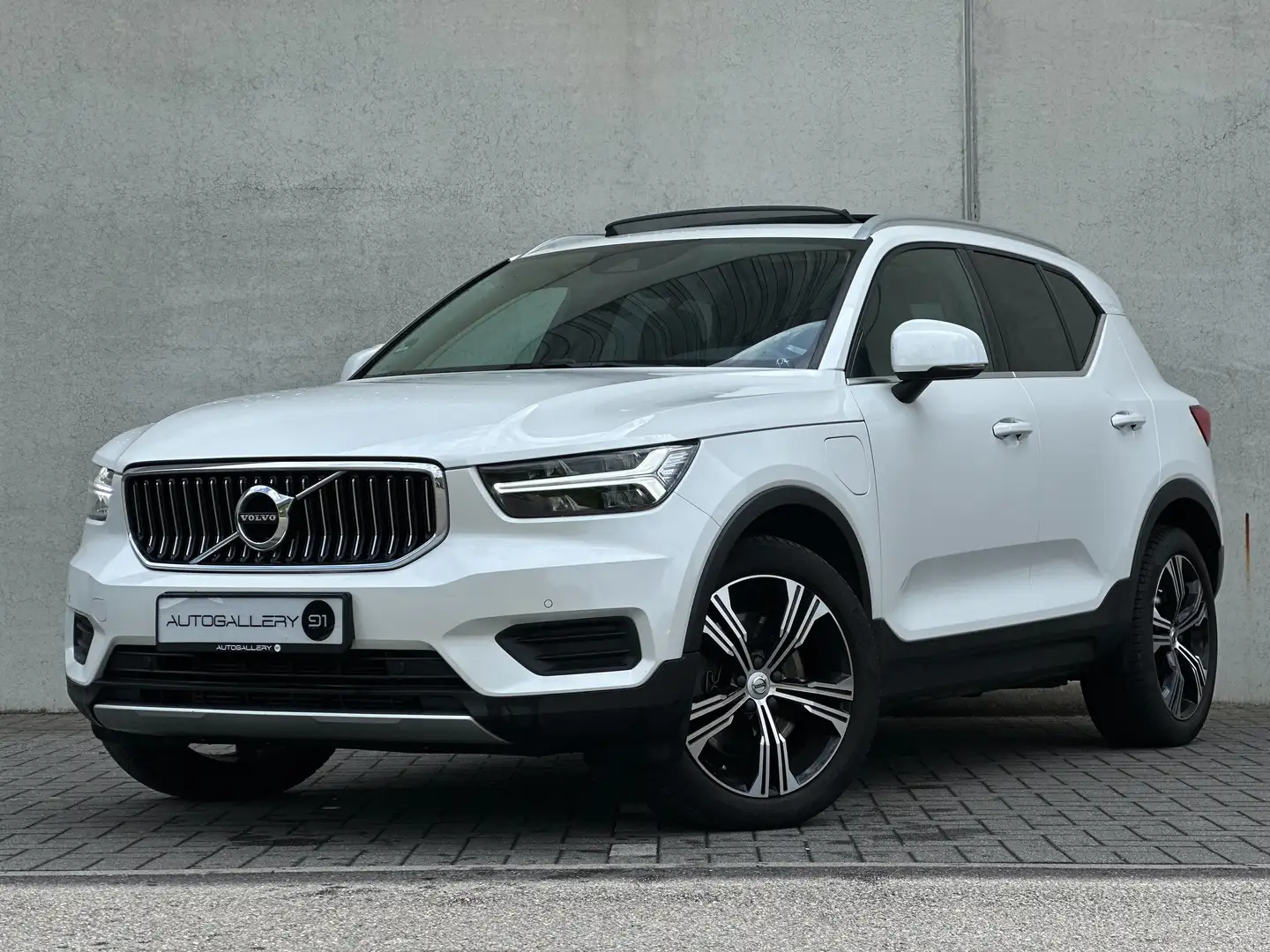 Volvo XC40 T4 PHEV Recharge |BTW| FULL OPTION |1ste eigenaar Blanco - 1
