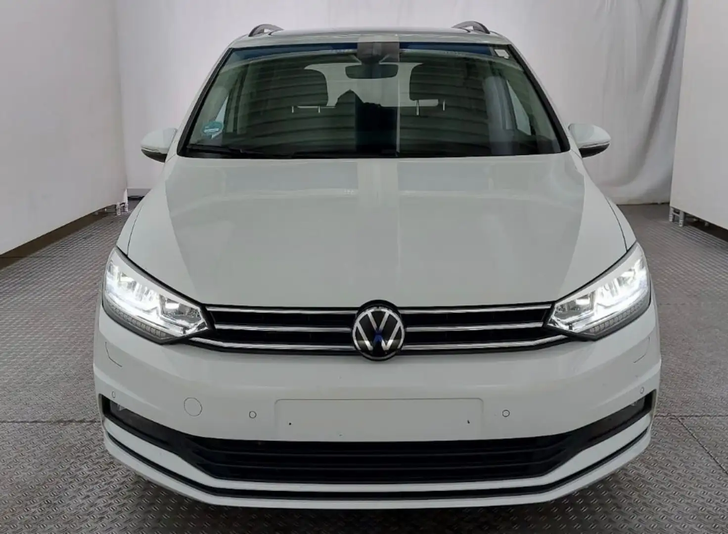 Volkswagen Touran *AUTOMATIK*7 Sitzer*STANDHEUZUNG*ACC* Weiß - 2