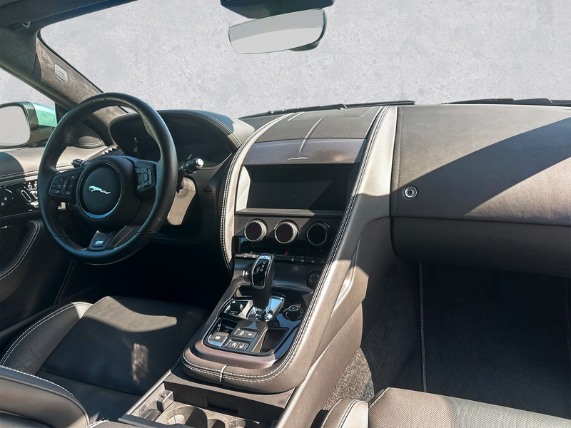 Jaguar F-Type P575 AWD  R75 V8 Coupe — photo 4