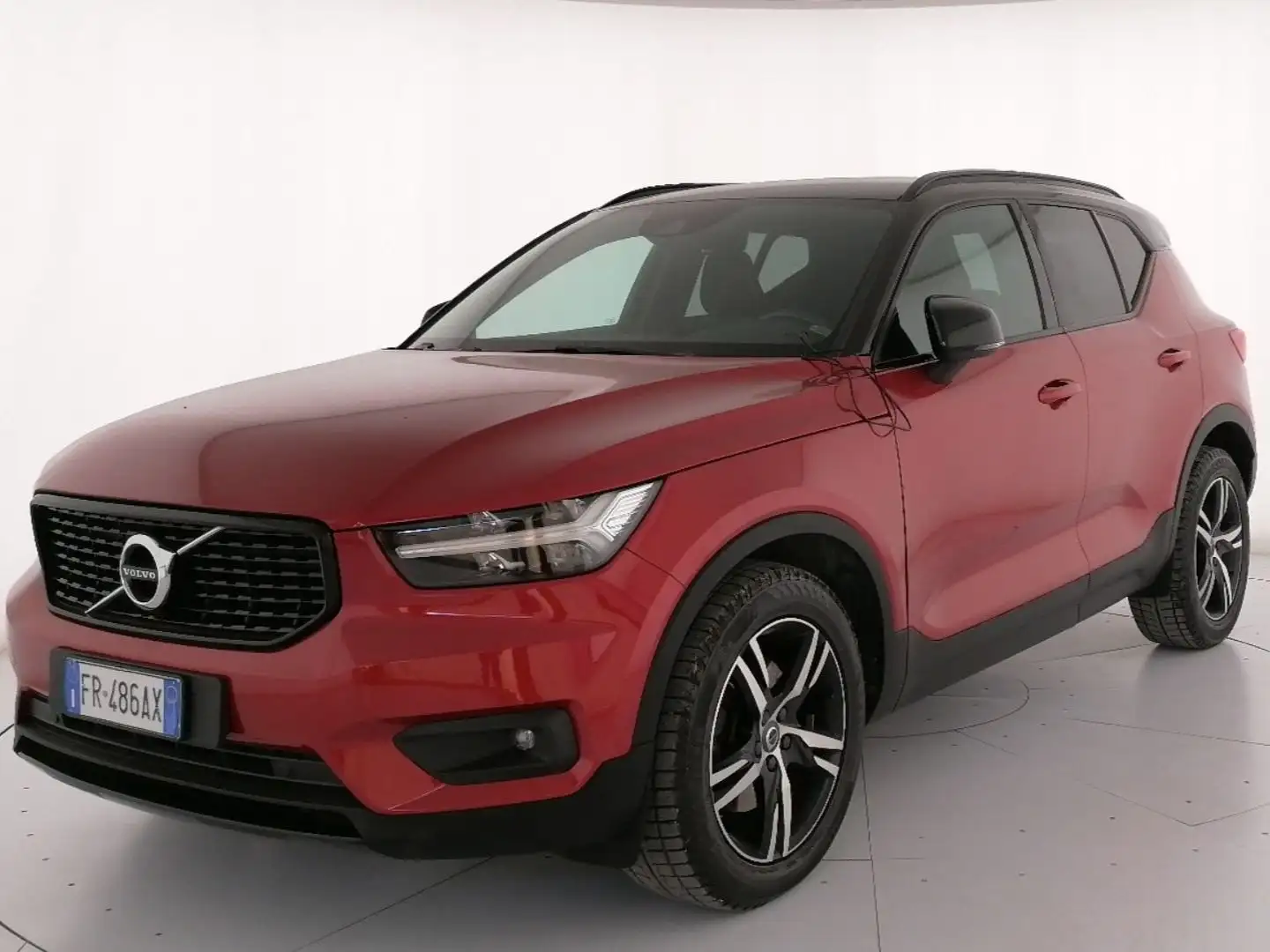 Volvo XC40 2.0 d4 R-design awd geartronic Rosso - 1