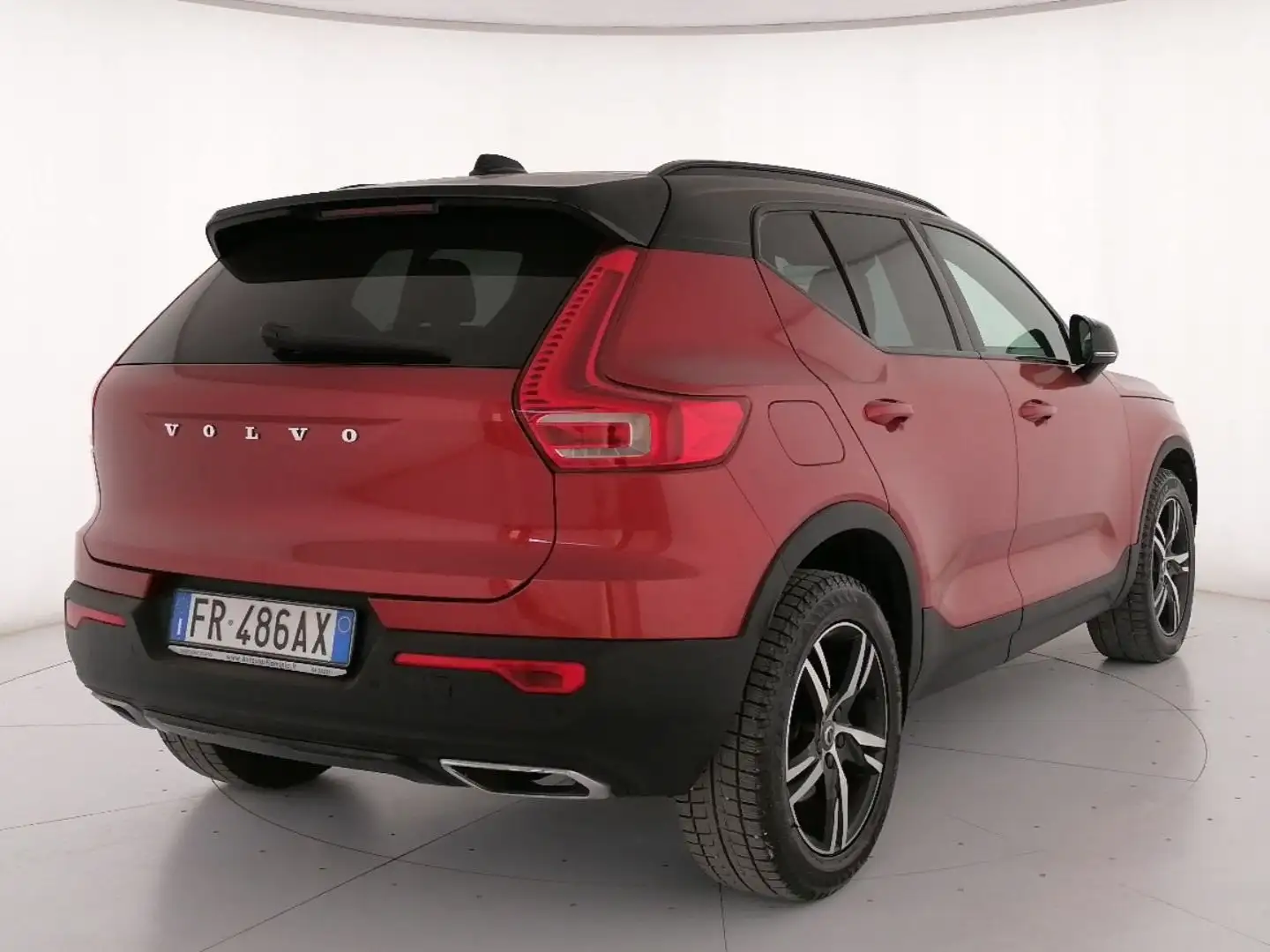 Volvo XC40 2.0 d4 R-design awd geartronic Rosso - 2