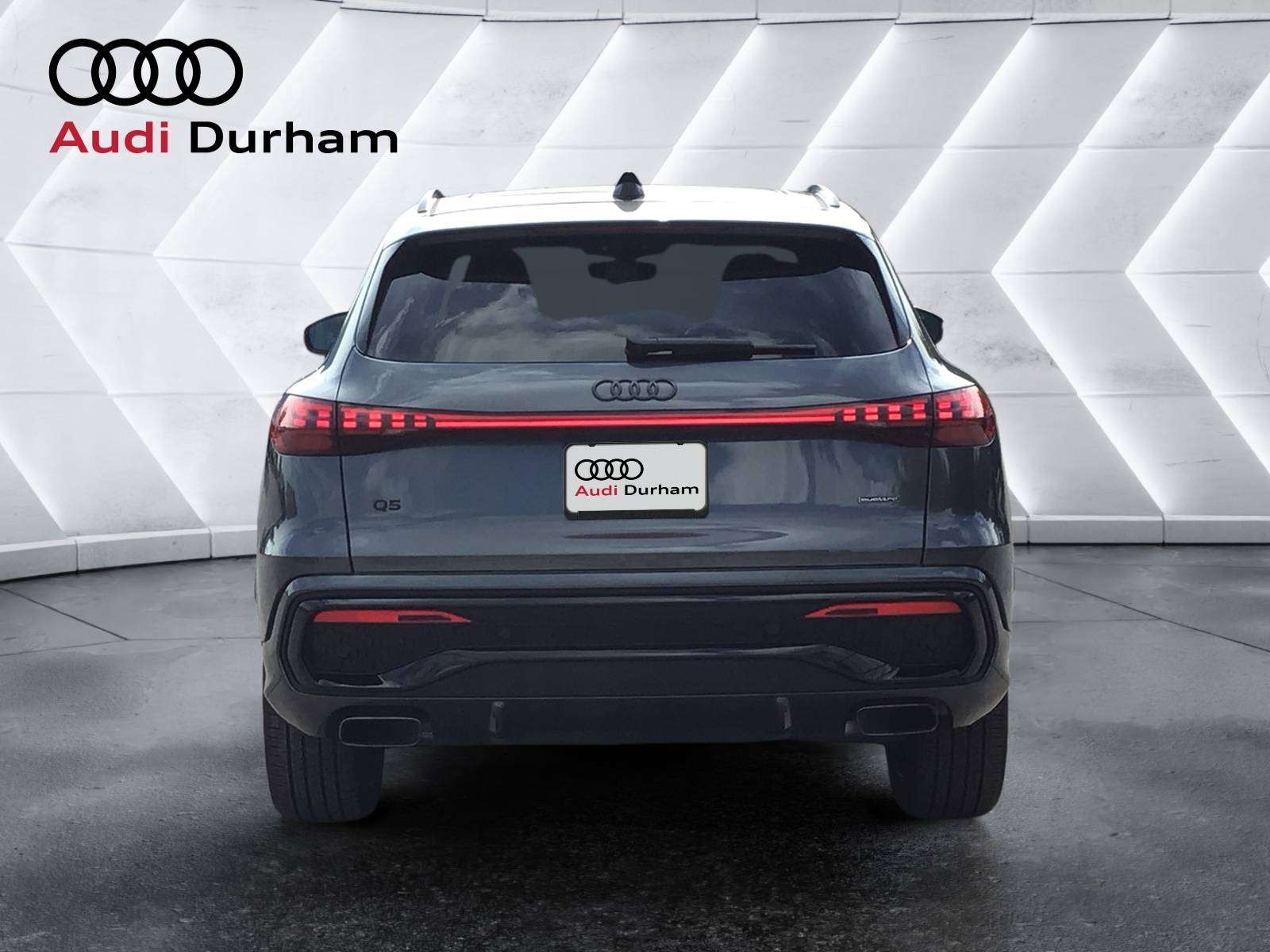 2026 Audi Q5 2.0T Progressiv + S-Line Black Package — photo 1