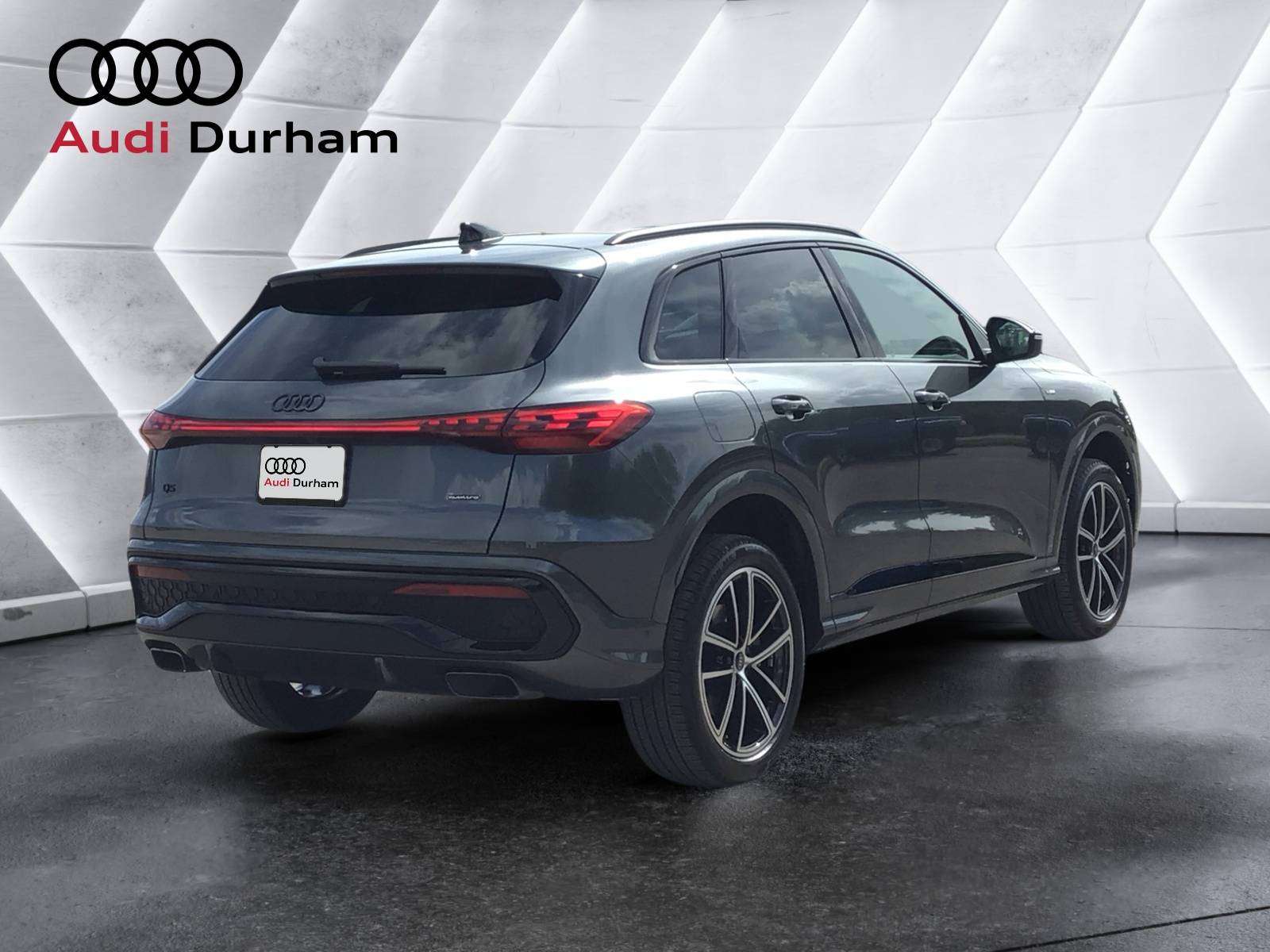 2026 Audi Q5 2.0T Progressiv + S-Line Black Package — photo 1