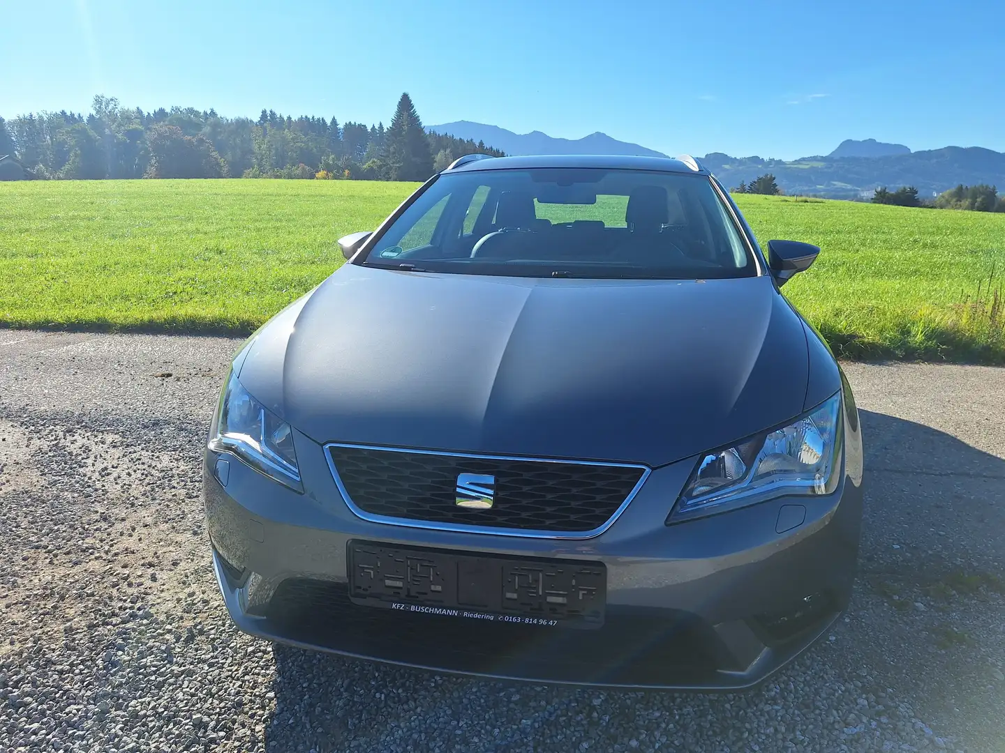 SEAT Leon Style ST 1,2 TSI, Klima, SH, 96 tKm, TÜV-neu Grau - 2