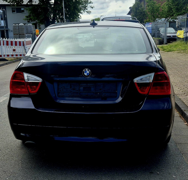 BMW 318 318 i — photo 8