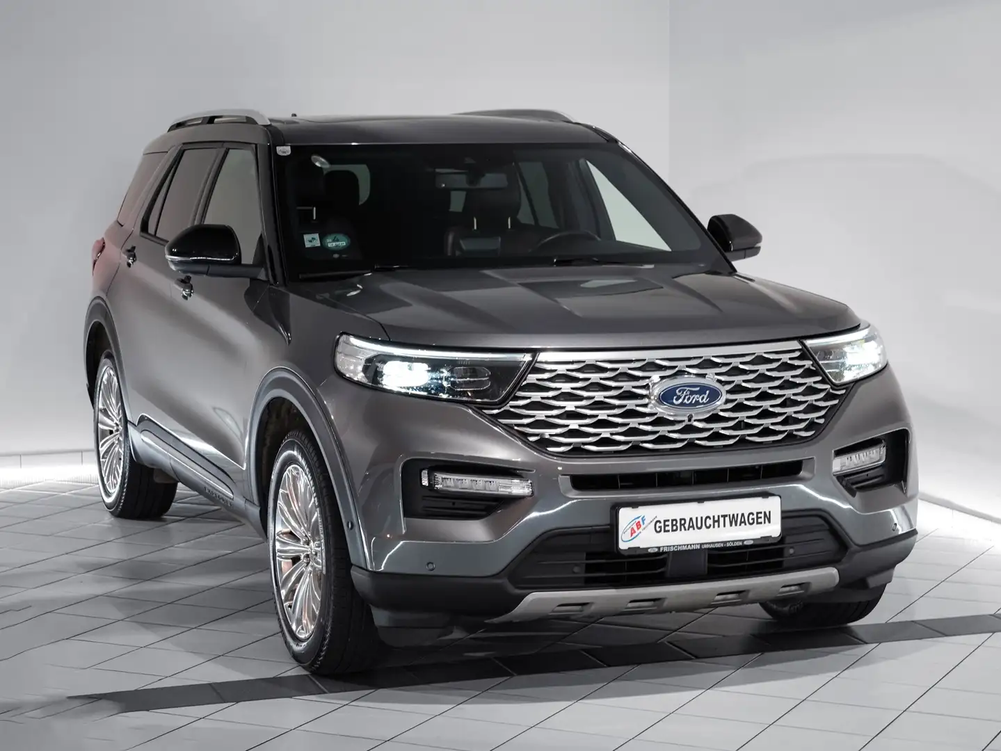 Ford Explorer Platinium Grau - 2