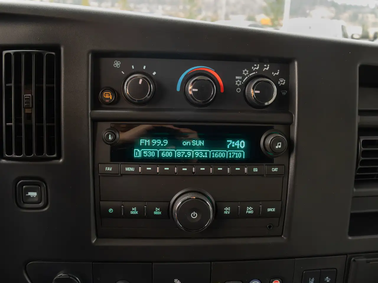 Chevrolet Express 3500 снимка Chevrolet Express 3500