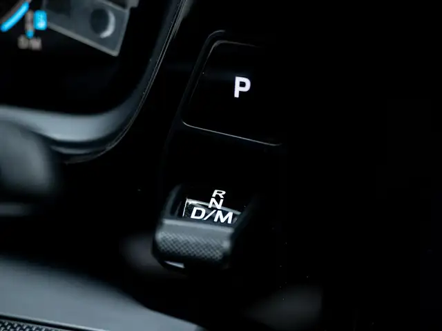 Porsche Cayenne view 24