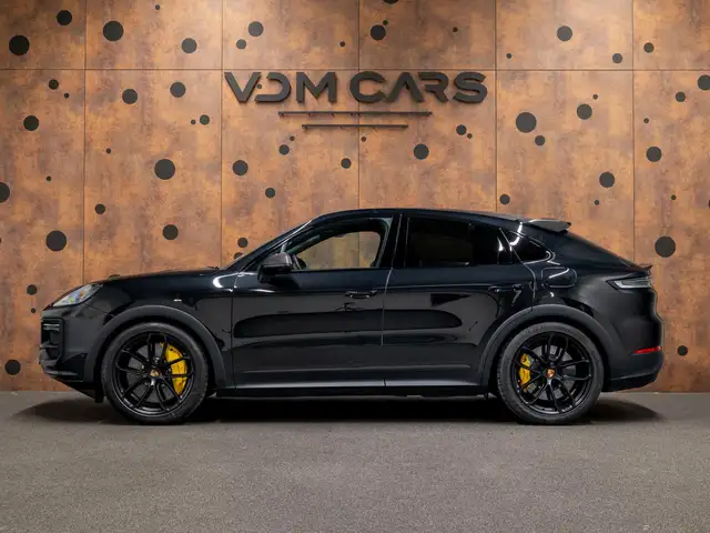 Porsche Cayenne view 2