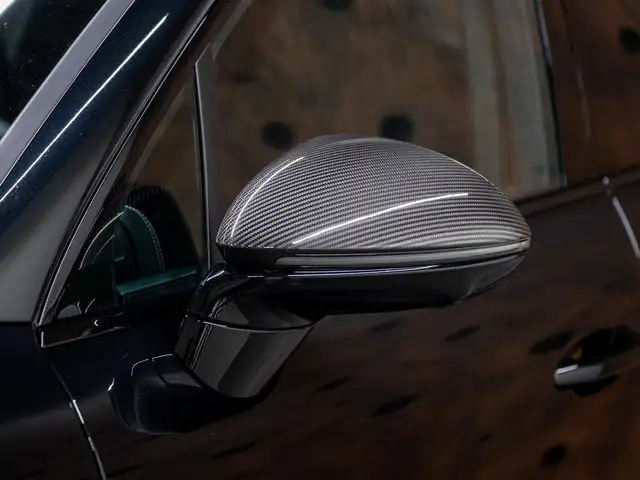 Porsche Cayenne view 10
