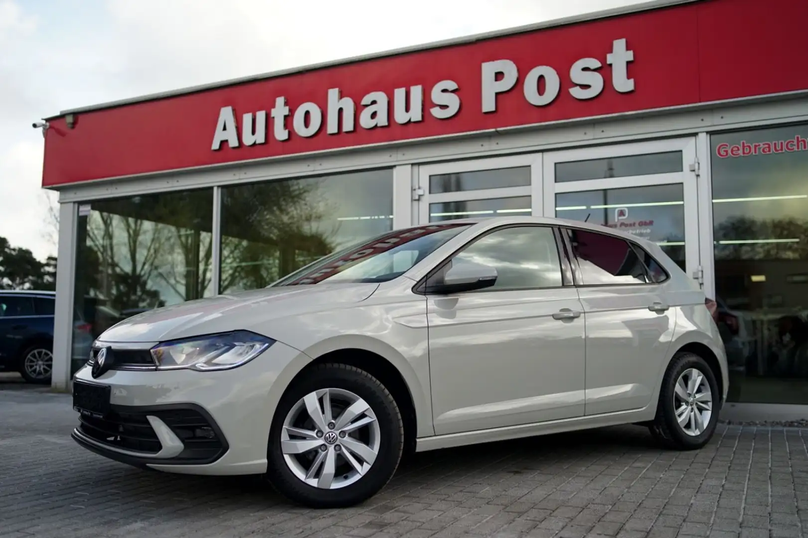 Volkswagen Polo VI Life LED ACC CarPlay Sitzheizung PDC Nav Gris - 1
