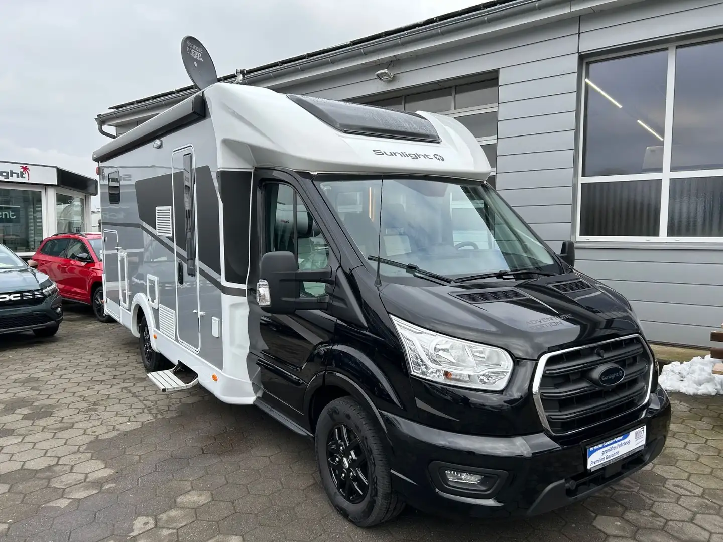 Sunlight T680 Adv. Autom. *NAVI*RFK*SAT TV*SOLAR*HUBBETT Zwart - 1