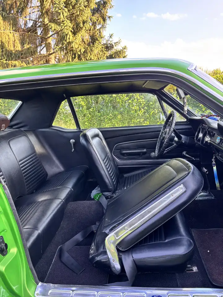 Ford Mustang Oldtimer, foto 4