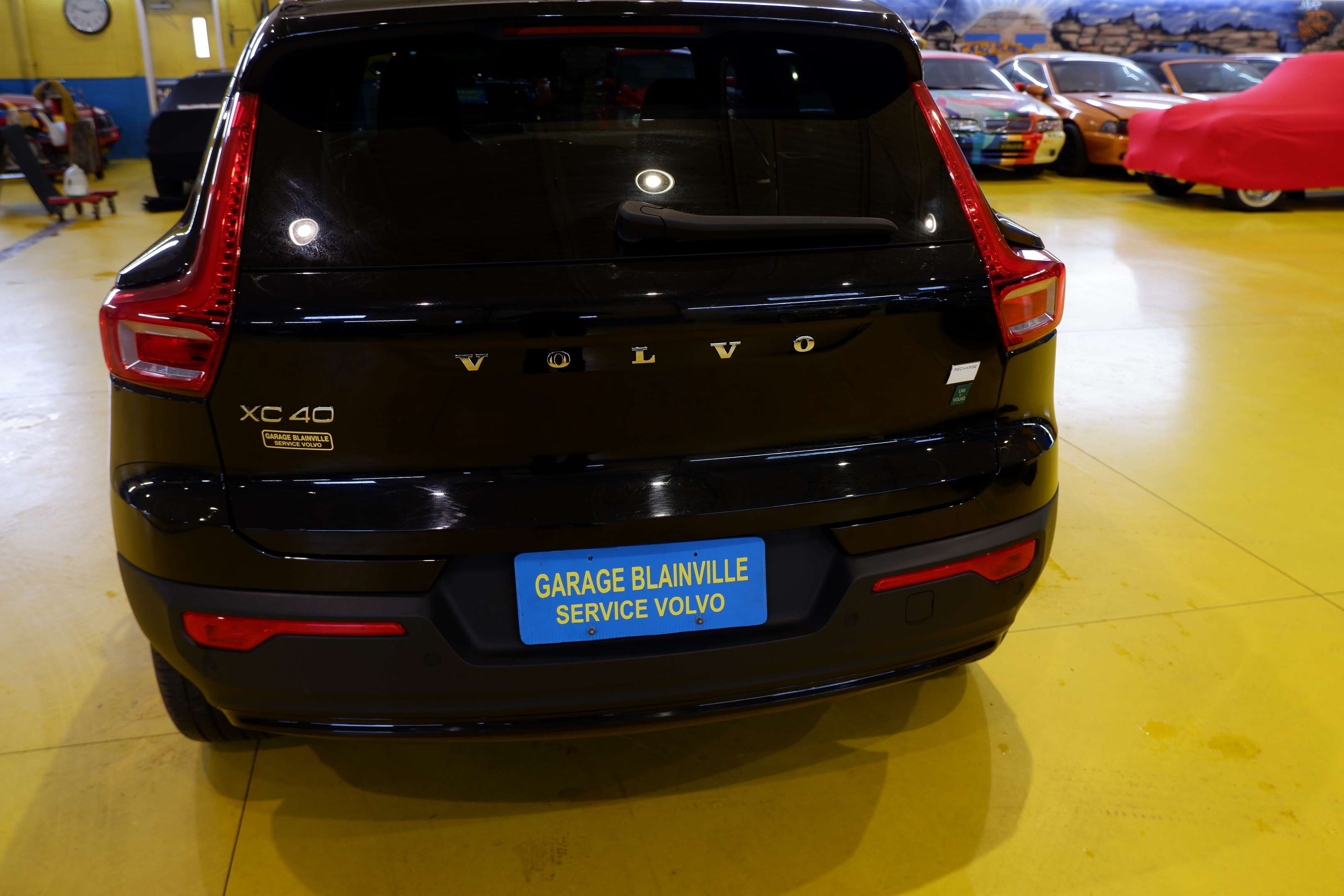 2024 Volvo XC40 Mise En Service 25Juin 2025 , EDI PLUS,DARK THEME thumb 6