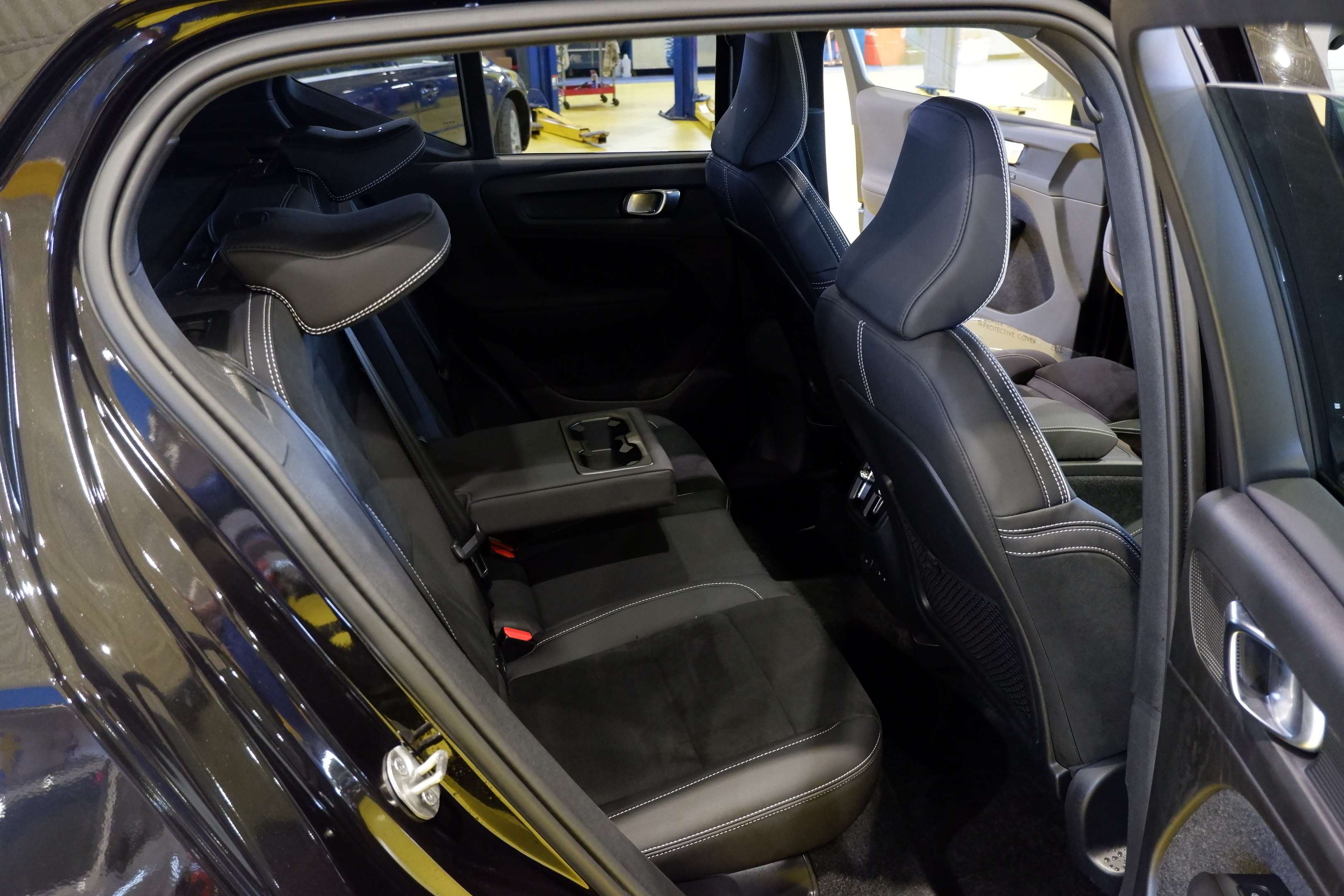 2024 Volvo XC40 Mise En Service 25Juin 2025 , EDI PLUS,DARK THEME thumb 13
