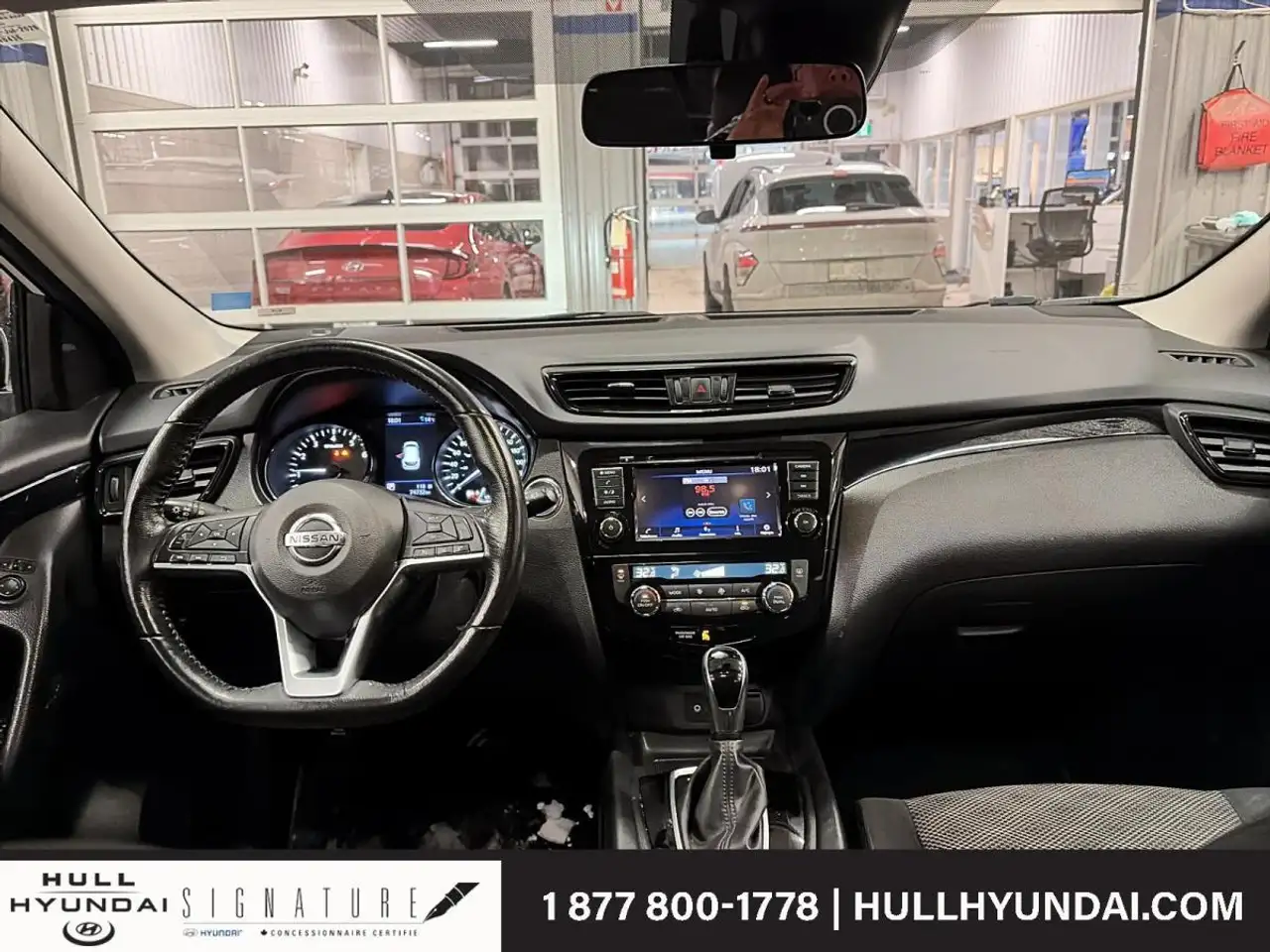 Nissan Qashqai снимка Nissan Qashqai