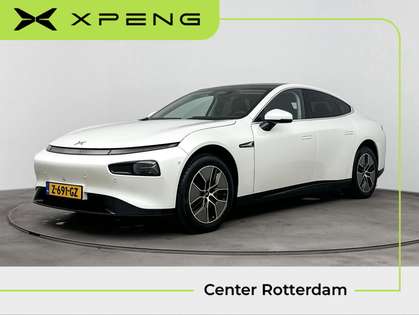 Xpeng P7 RWD Long Range 86 kWh Panoramadak | Sfeerverlichti