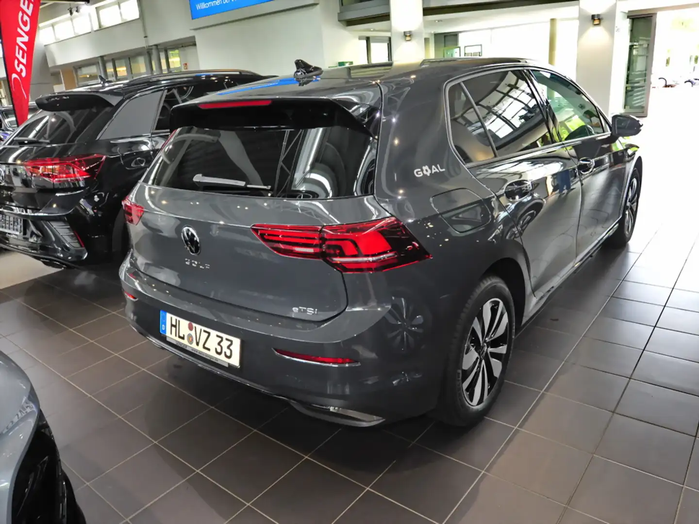 Volkswagen Golf GOAL 1,5 eTSI Digital Cockpit Komfort-Sitze Grau - 2