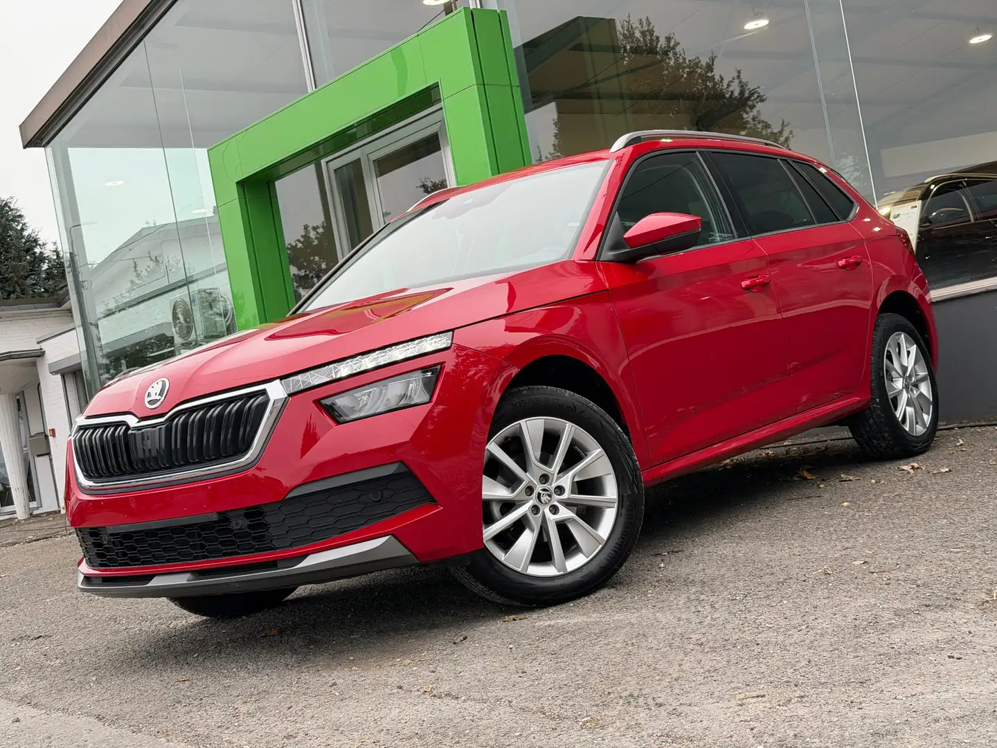 Skoda Kamiq Kamiq 1.0TSI Ambition CarPlay • Navigation • Rouge - 1