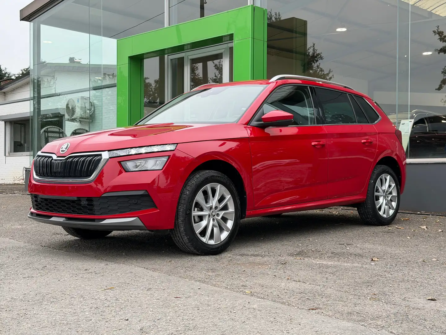 Skoda Kamiq Kamiq 1.0TSI Ambition CarPlay • Navigation • Rouge - 2