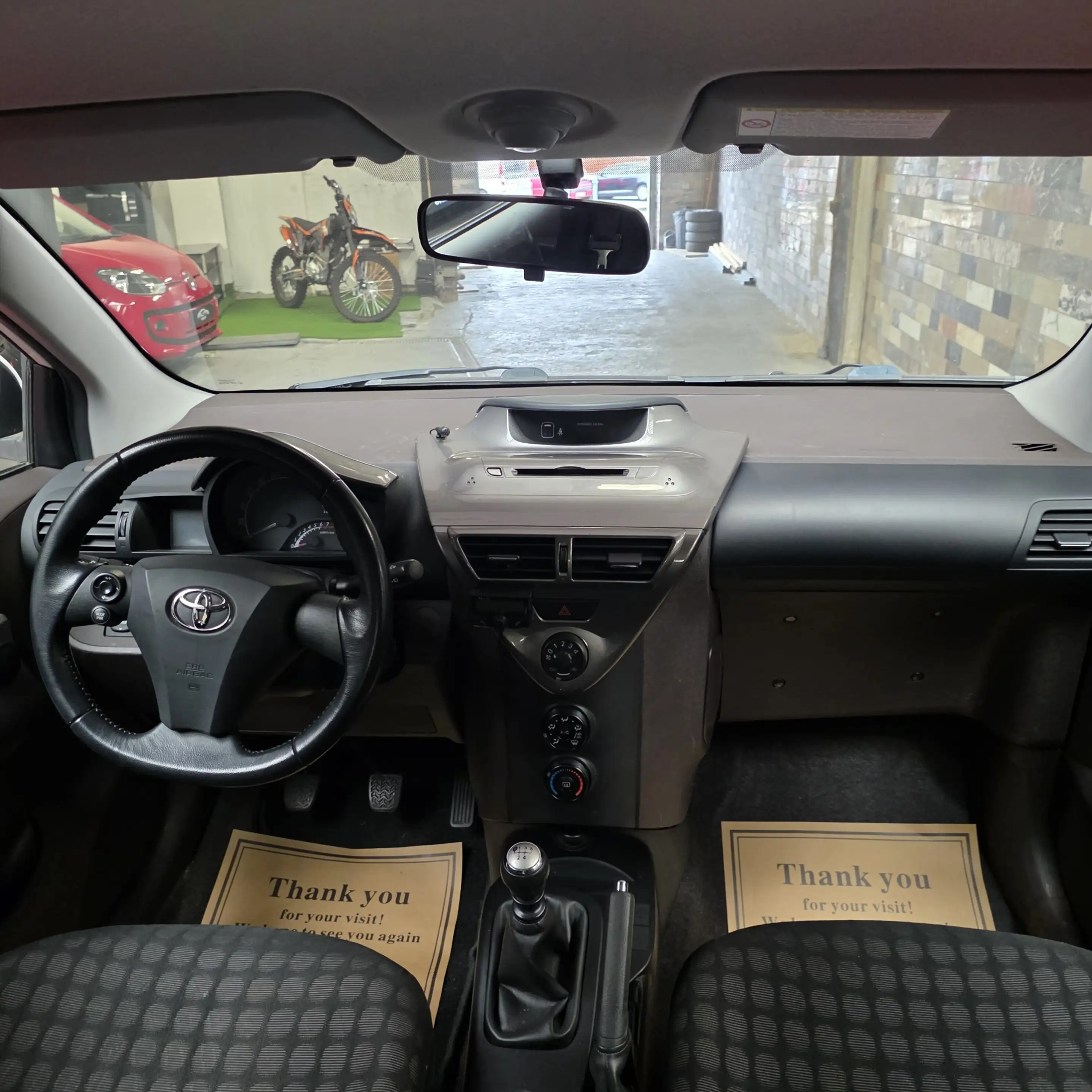 Toyota iQ 1.0i VVT-i Airco 12 Mois de garantie — photo 6