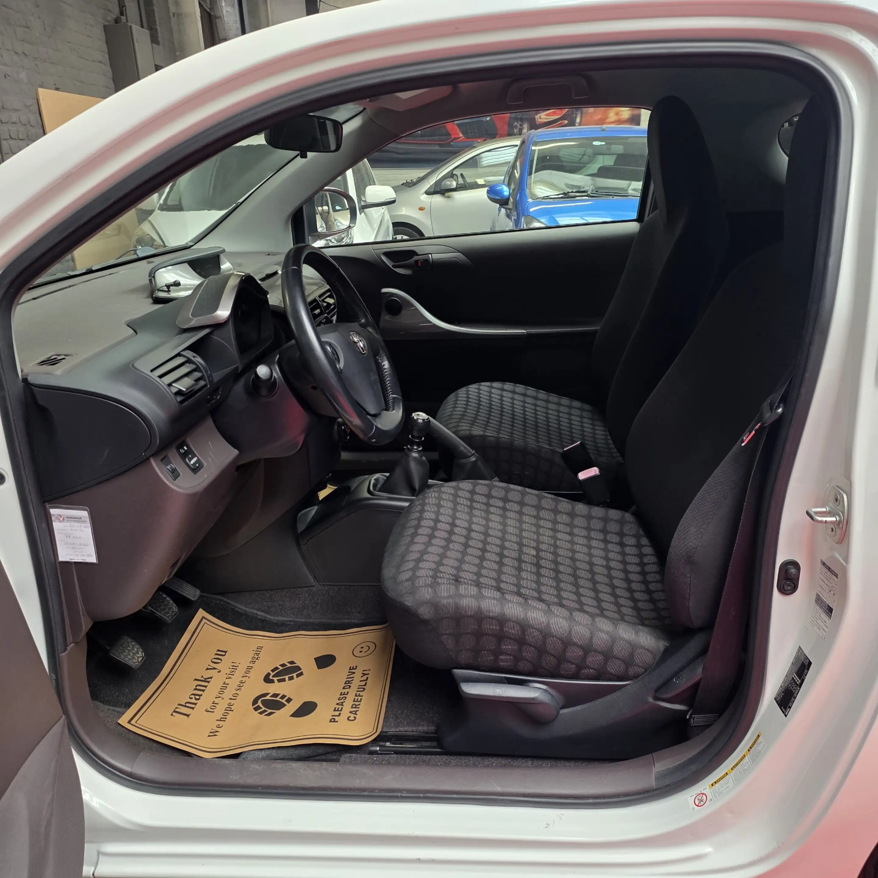 Toyota iQ 1.0i VVT-i Airco 12 Mois de garantie — photo 13