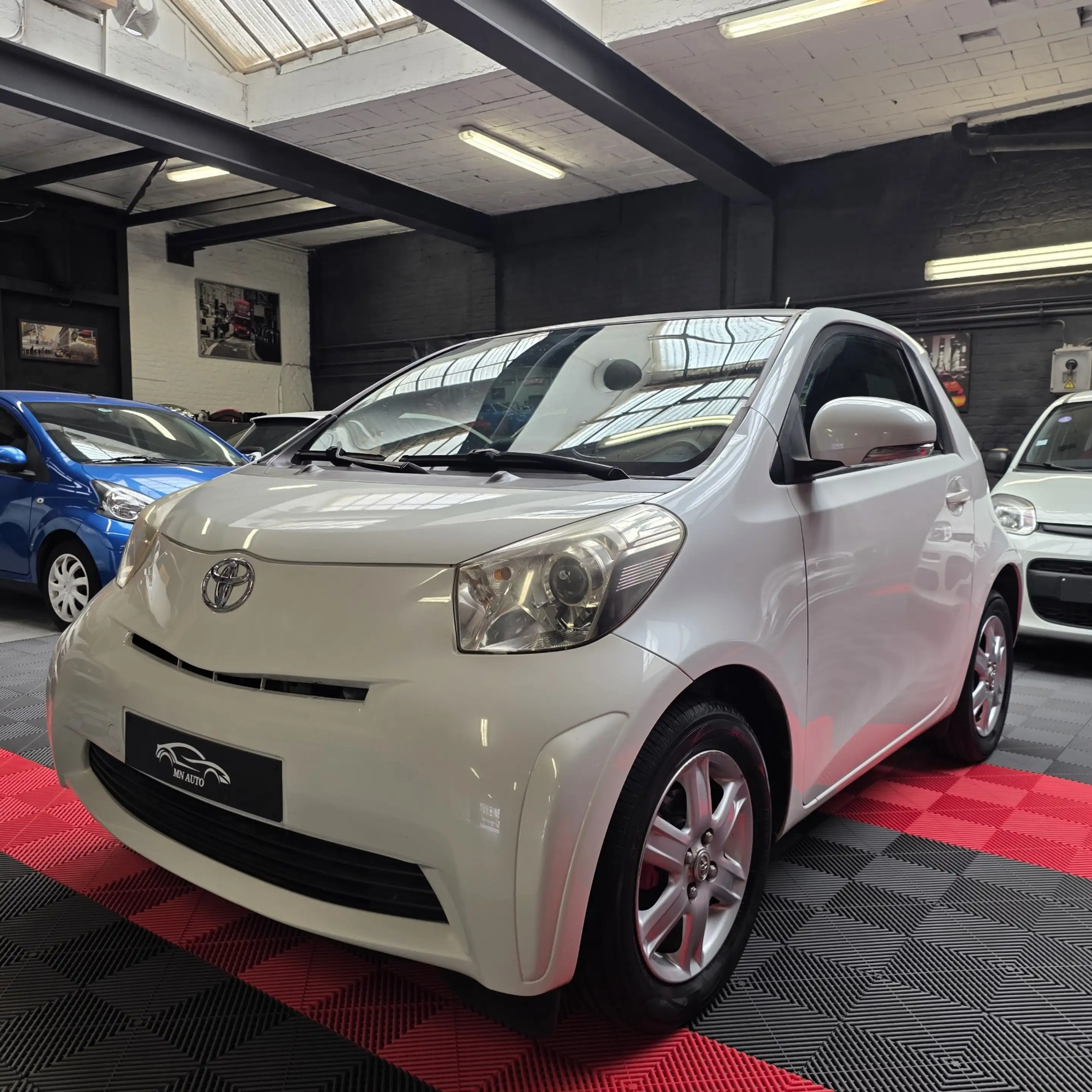 Toyota iQ 1.0i VVT-i Airco 12 Mois de garantie — photo 3