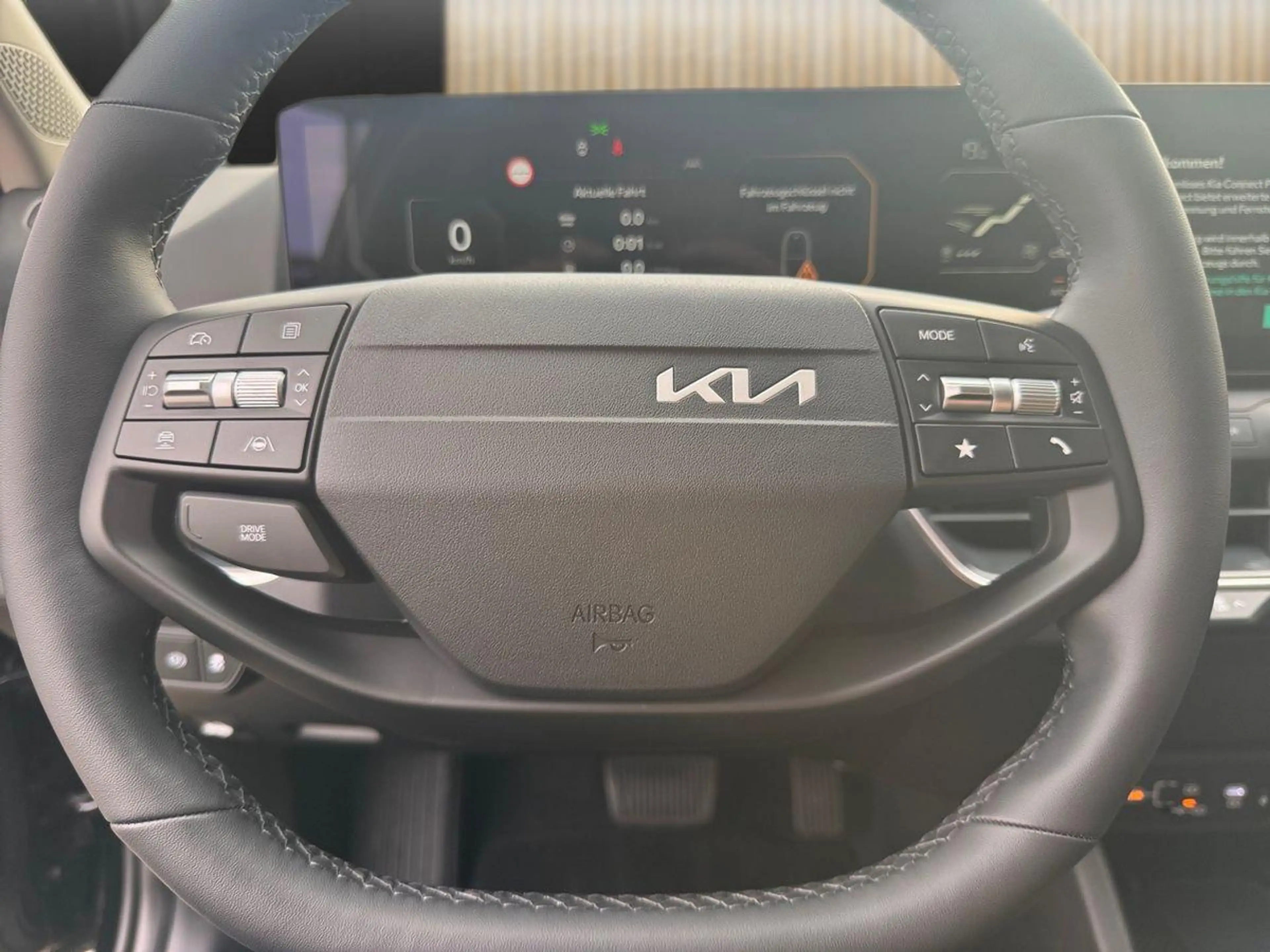 Kia K4 1.6 T DCT SPIRIT — photo 9