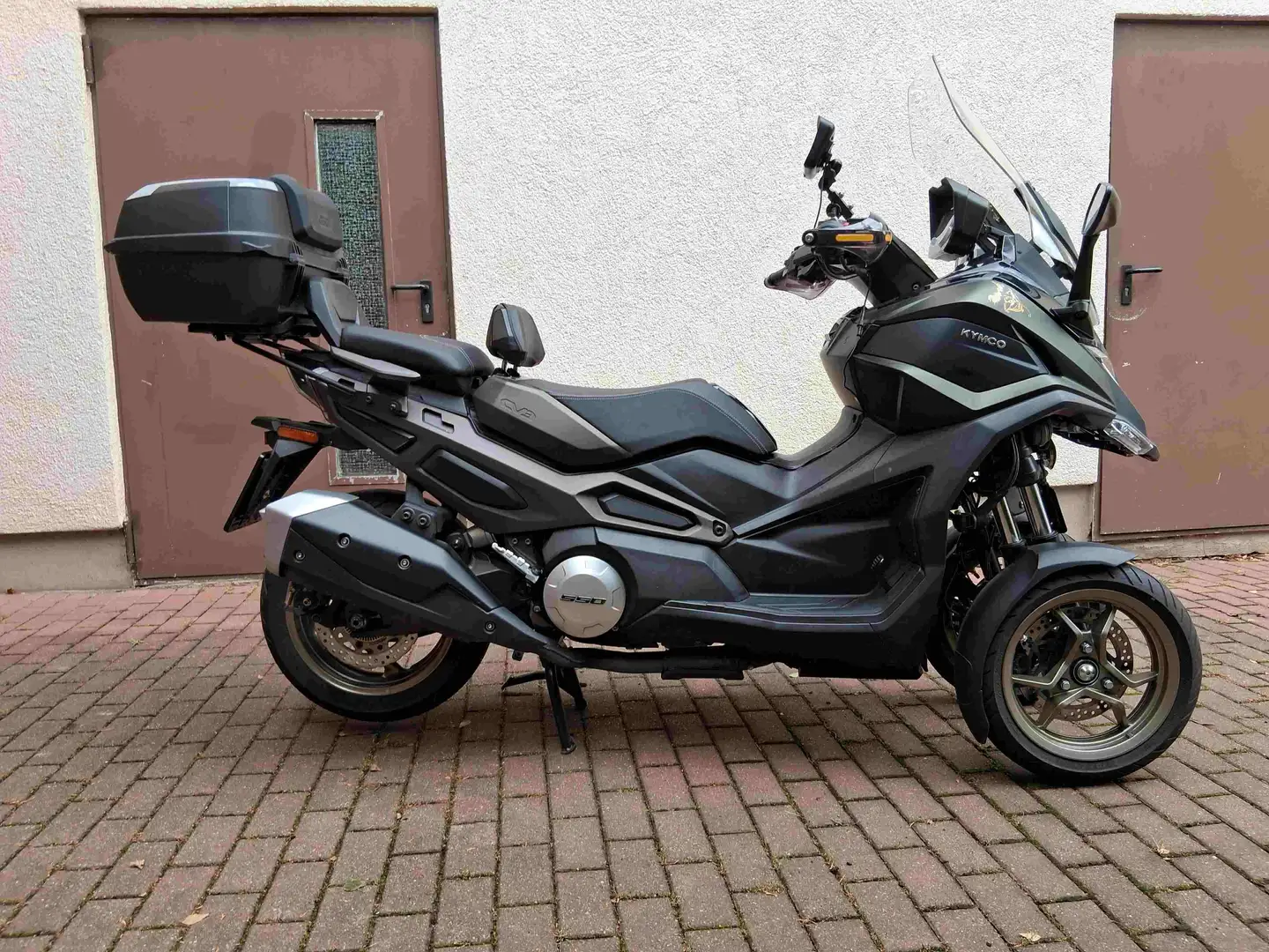 Kymco CV3 550i Vert - 1