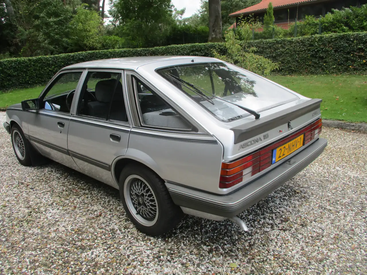 Opel Ascona 1.6 automatic belastingvrij, foto 2