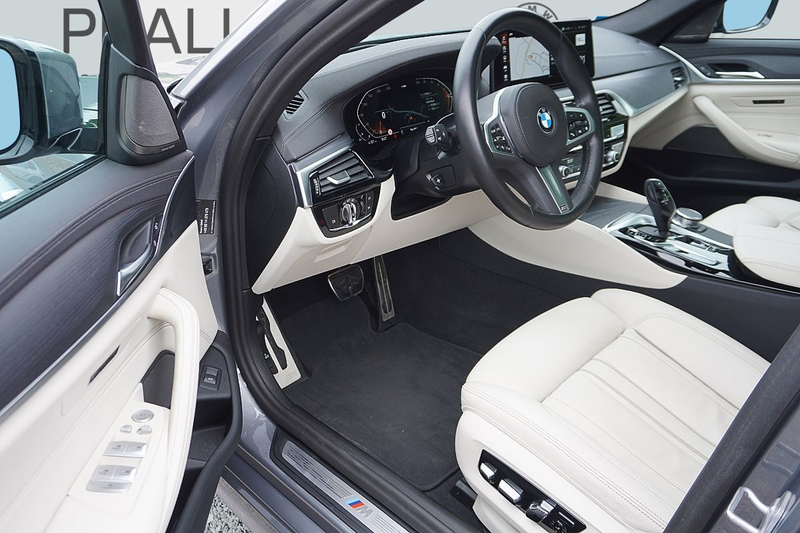 BMW 530 i Touring M Sport HeadUp Laser ACC Kamera Komforts — photo 2