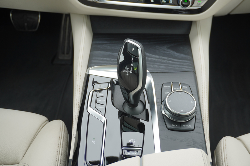 BMW 530 i Touring M Sport HeadUp Laser ACC Kamera Komforts — photo 12