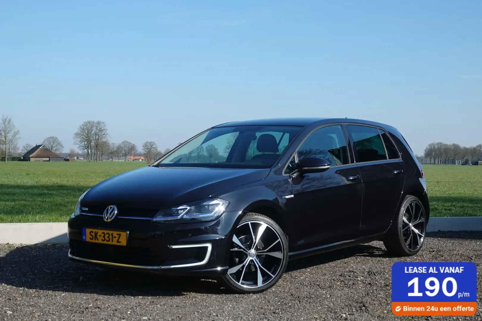 Volkswagen e-Golf WARMTEPOMP CARPLAY DYNAUDIO PDC STOELVERW. Zwart - 1