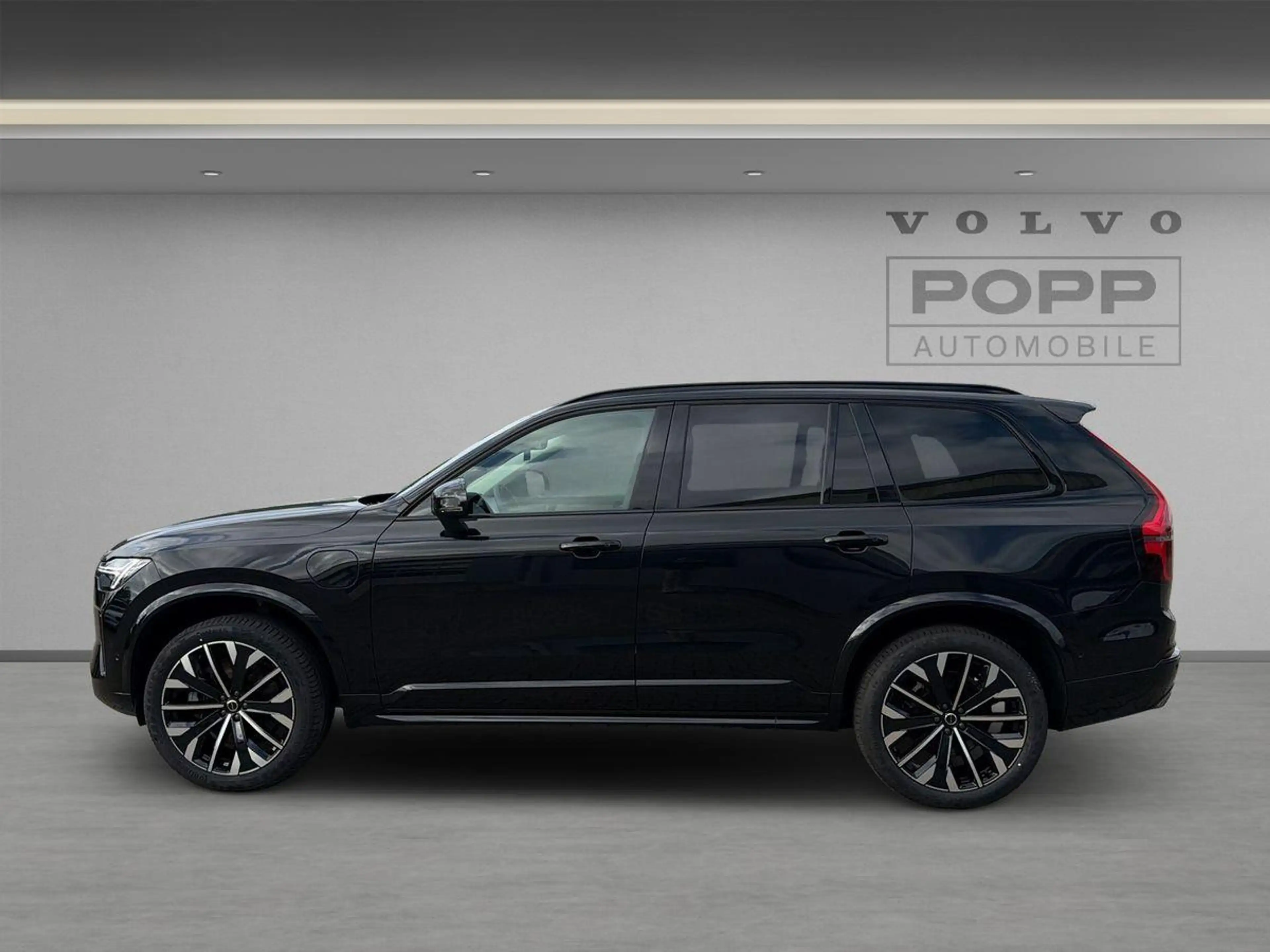 Volvo XC90 T8 AWD Plus Dark Recharge 360° ACC HUD PANO — photo 2