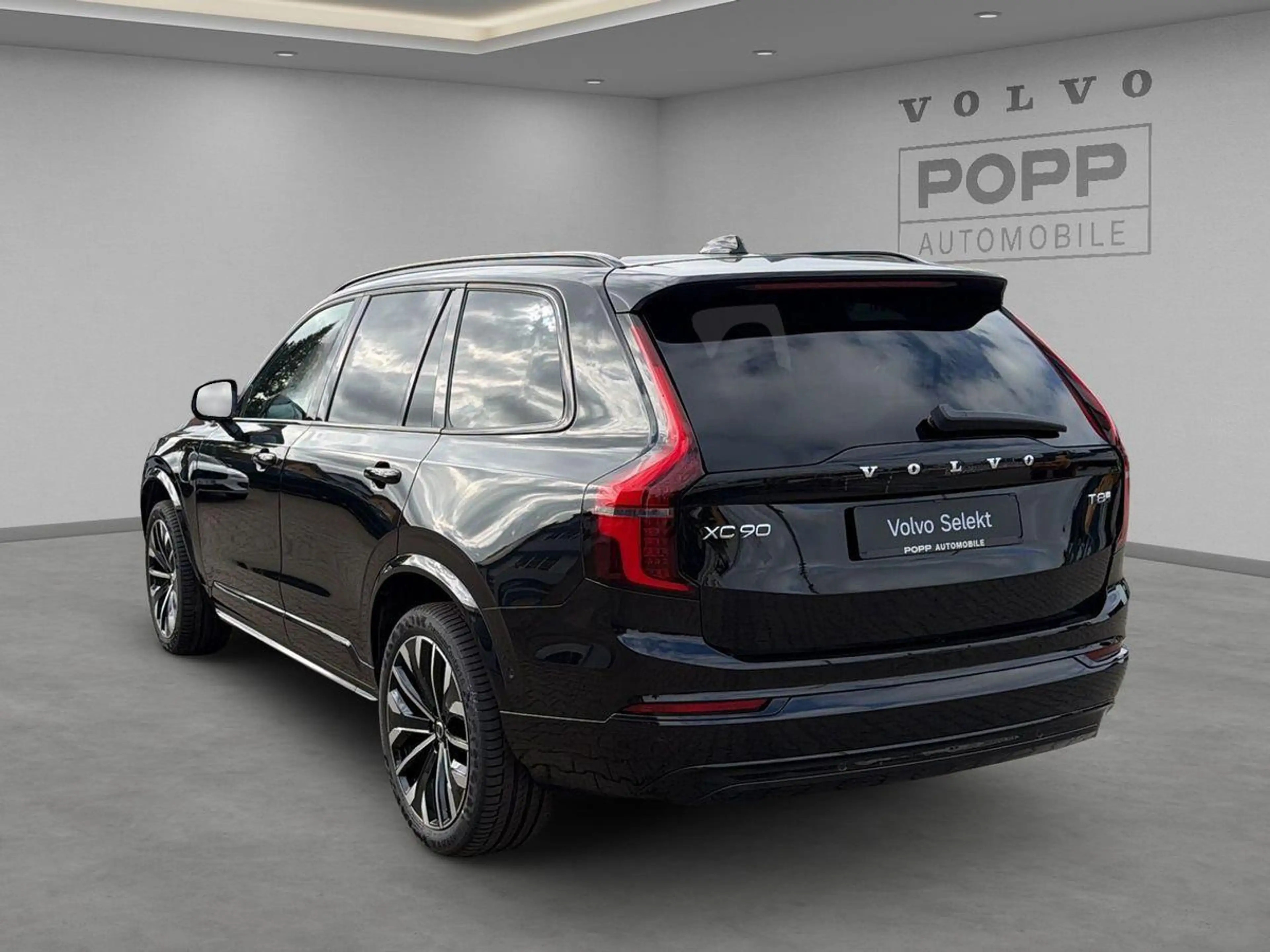 Volvo XC90 T8 AWD Plus Dark Recharge 360° ACC HUD PANO — photo 3