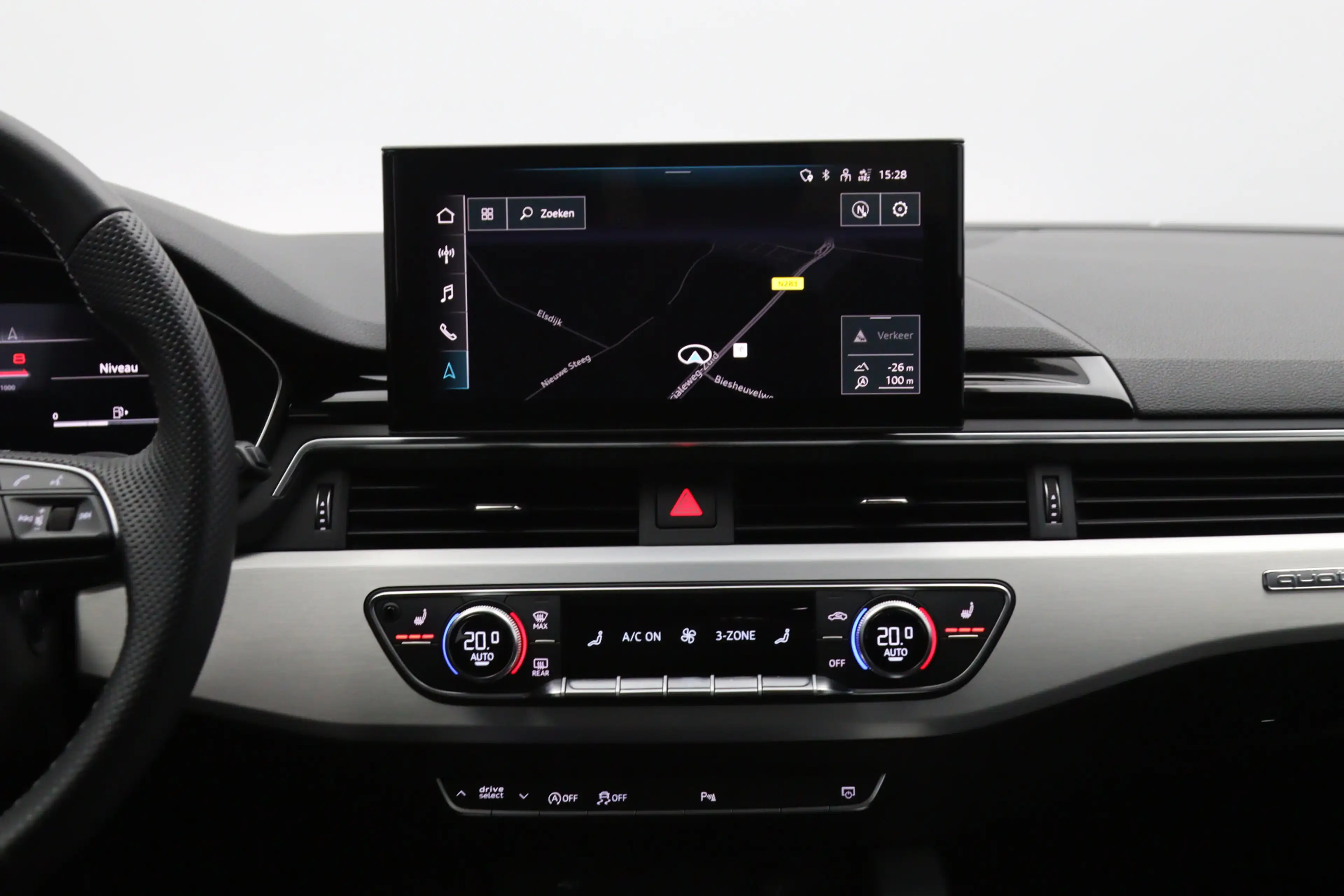 Audi A4 Avant 40 TFSI Quattro S-Line Edition Competition, — photo 20